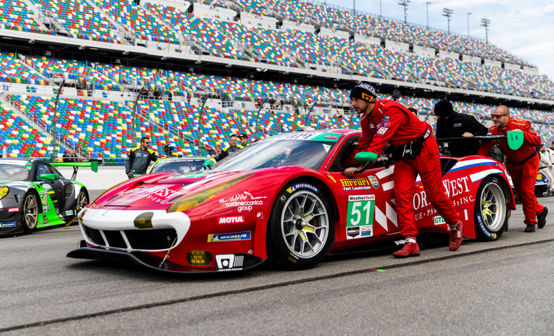 Illustration for article titled Here's All the Action From The Start Of The 24 Hours of Daytona